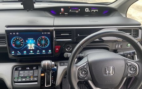 Honda Stepwgn IV, 2017 год, 2 200 000 рублей, 16 фотография