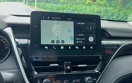 Toyota Camry, 2023 год, 2 120 000 рублей, 14 фотография