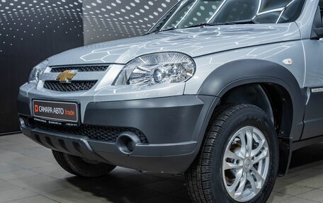 Chevrolet Niva I рестайлинг, 2017 год, 840 000 рублей, 3 фотография
