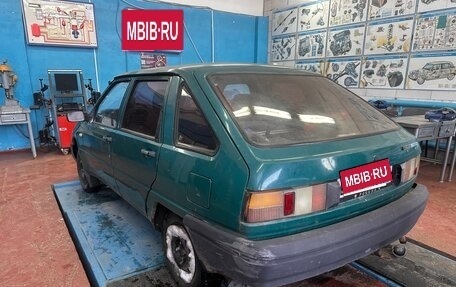 ИЖ 2126 «Ода», 1998 год, 140 000 рублей, 2 фотография