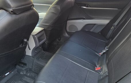 Toyota Camry, 2022 год, 3 160 000 рублей, 6 фотография