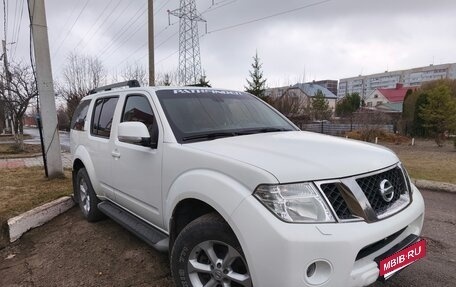 Nissan Pathfinder, 2012 год, 1 900 000 рублей, 3 фотография