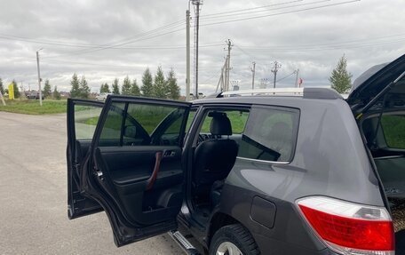 Toyota Highlander III, 2012 год, 1 900 000 рублей, 3 фотография