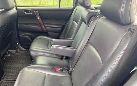 Toyota Highlander III, 2012 год, 1 900 000 рублей, 11 фотография