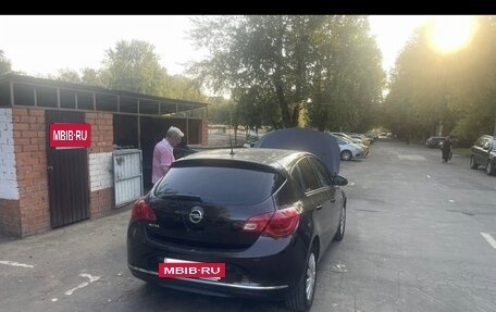 Opel Astra J, 2013 год, 770 000 рублей, 3 фотография