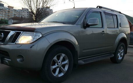 Nissan Pathfinder, 2012 год, 1 690 000 рублей, 3 фотография