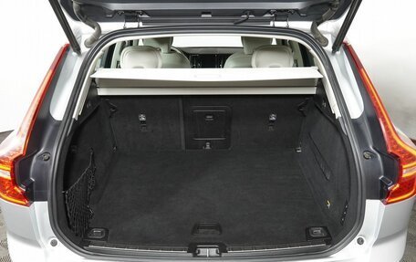 Volvo XC60 II, 2019 год, 3 150 000 рублей, 23 фотография