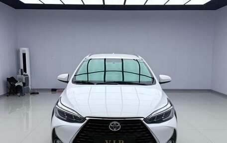 Toyota Yaris XP150 рестайлинг, 2022 год, 1 370 000 рублей, 3 фотография