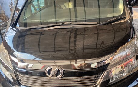 Toyota Vellfire I, 2012 год, 2 500 000 рублей, 2 фотография