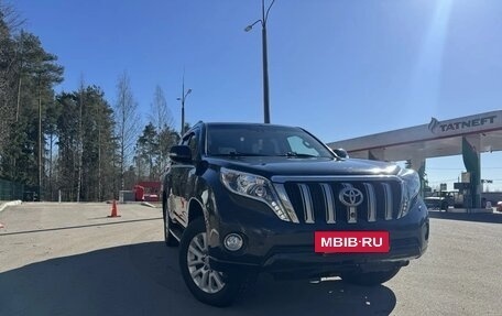 Toyota Land Cruiser Prado 150 рестайлинг 2, 2014 год, 3 355 000 рублей, 2 фотография