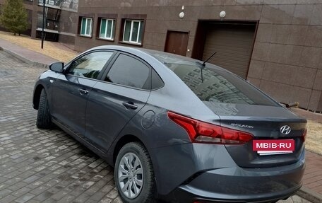 Hyundai Solaris II рестайлинг, 2021 год, 1 850 000 рублей, 4 фотография