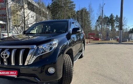 Toyota Land Cruiser Prado 150 рестайлинг 2, 2014 год, 3 355 000 рублей, 3 фотография