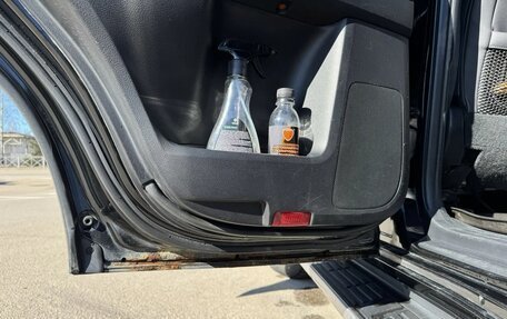 Toyota Land Cruiser Prado 150 рестайлинг 2, 2014 год, 3 355 000 рублей, 16 фотография