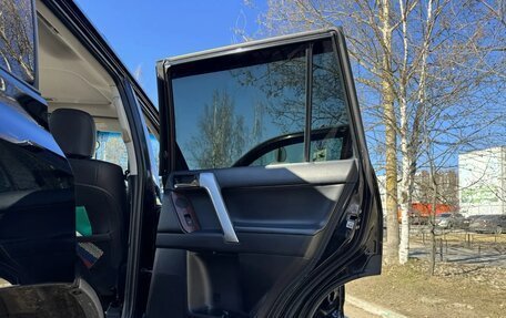 Toyota Land Cruiser Prado 150 рестайлинг 2, 2014 год, 3 355 000 рублей, 17 фотография