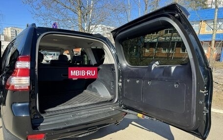 Toyota Land Cruiser Prado 150 рестайлинг 2, 2014 год, 3 355 000 рублей, 12 фотография