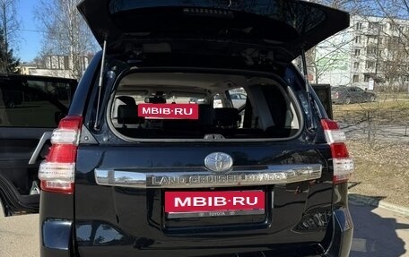 Toyota Land Cruiser Prado 150 рестайлинг 2, 2014 год, 3 355 000 рублей, 14 фотография