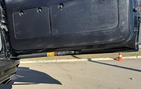 Toyota Land Cruiser Prado 150 рестайлинг 2, 2014 год, 3 355 000 рублей, 22 фотография