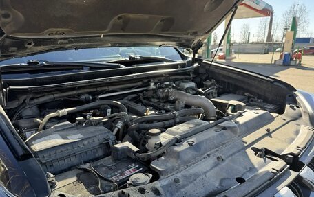 Toyota Land Cruiser Prado 150 рестайлинг 2, 2014 год, 3 355 000 рублей, 24 фотография