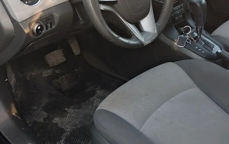 Chevrolet Cruze II, 2010 год, 600 000 рублей, 4 фотография