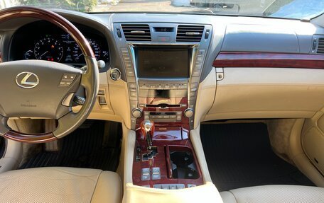 Lexus LS IV, 2008 год, 1 490 000 рублей, 3 фотография