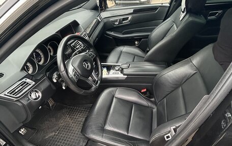 Mercedes-Benz E-Класс, 2015 год, 2 000 000 рублей, 5 фотография