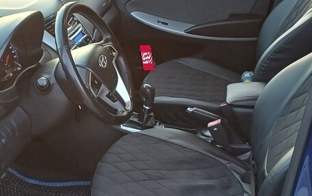 Hyundai Solaris II рестайлинг, 2012 год, 900 000 рублей, 6 фотография