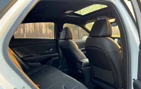 Hyundai Elantra, 2022 год, 1 700 009 рублей, 12 фотография