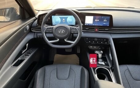 Hyundai Elantra, 2022 год, 1 700 009 рублей, 9 фотография