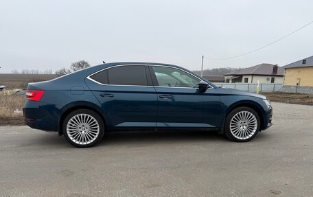 Skoda Superb III рестайлинг, 2022 год, 4 200 000 рублей, 4 фотография