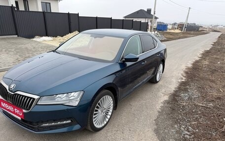 Skoda Superb III рестайлинг, 2022 год, 4 200 000 рублей, 2 фотография