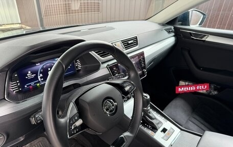 Skoda Superb III рестайлинг, 2022 год, 4 200 000 рублей, 16 фотография