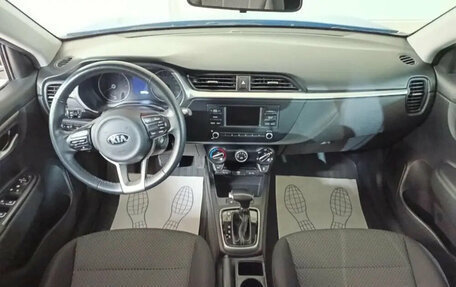 KIA Rio IV, 2021 год, 1 645 000 рублей, 10 фотография