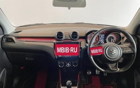 Suzuki Swift V, 2022 год, 1 100 000 рублей, 5 фотография
