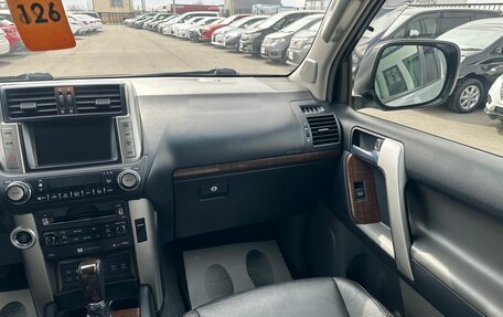 Toyota Land Cruiser Prado 150 рестайлинг 2, 2009 год, 3 399 900 рублей, 15 фотография