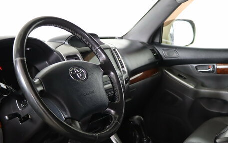 Toyota Land Cruiser Prado 120 рестайлинг, 2007 год, 1 999 990 рублей, 9 фотография