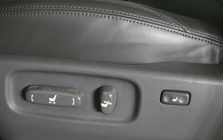 Toyota Land Cruiser Prado 120 рестайлинг, 2007 год, 1 999 990 рублей, 15 фотография