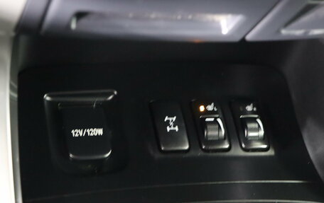 Toyota Land Cruiser Prado 120 рестайлинг, 2007 год, 1 999 990 рублей, 20 фотография