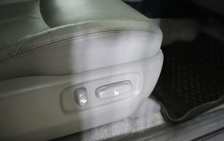 Toyota Land Cruiser Prado 120 рестайлинг, 2007 год, 1 999 990 рублей, 25 фотография