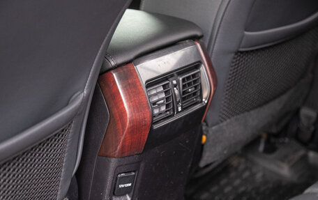 Toyota Land Cruiser Prado 150 рестайлинг 2, 2016 год, 3 855 000 рублей, 15 фотография