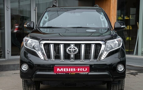 Toyota Land Cruiser Prado 150 рестайлинг 2, 2016 год, 3 855 000 рублей, 6 фотография