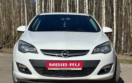 Opel Astra J, 2012 год, 700 000 рублей, 2 фотография