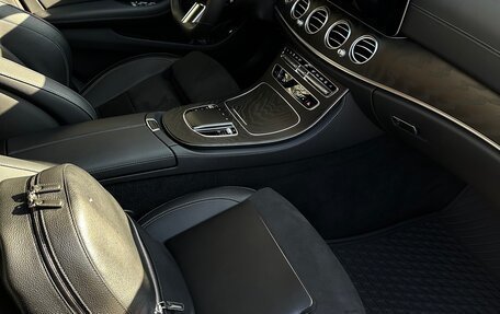 Mercedes-Benz E-Класс, 2021 год, 4 670 000 рублей, 21 фотография