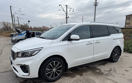 KIA Carnival III, 2019 год, 2 830 000 рублей, 5 фотография