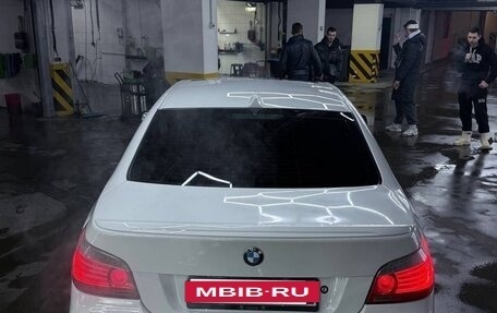 BMW 5 серия, 2008 год, 1 700 000 рублей, 3 фотография