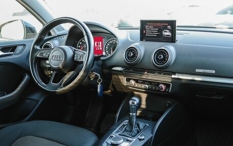 Audi A3, 2017 год, 1 999 000 рублей, 9 фотография