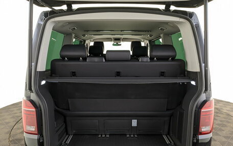 Volkswagen Multivan T6 рестайлинг, 2021 год, 6 000 000 рублей, 10 фотография