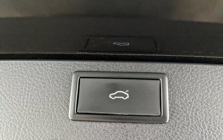 Volkswagen Multivan T6 рестайлинг, 2021 год, 6 000 000 рублей, 29 фотография