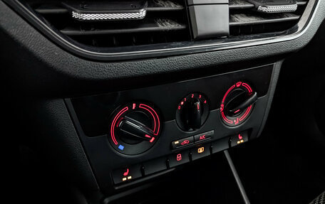 Volkswagen Polo VI (EU Market), 2021 год, 1 490 000 рублей, 25 фотография