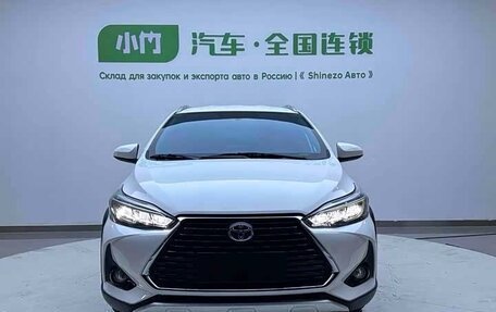 Toyota Yaris XP150 рестайлинг, 2022 год, 1 220 000 рублей, 2 фотография