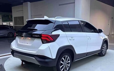 Toyota Yaris XP150 рестайлинг, 2022 год, 1 220 000 рублей, 4 фотография